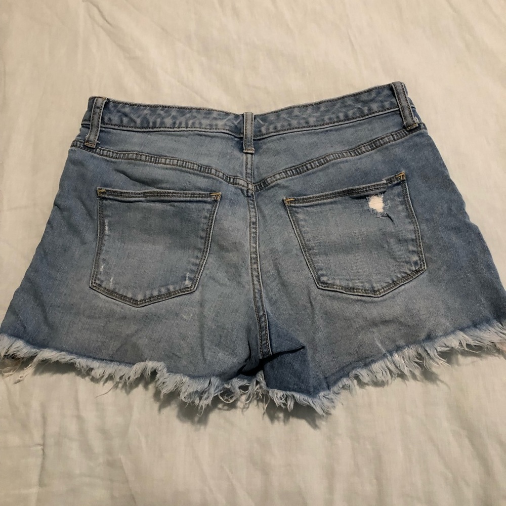 Universal Threads High Rise Shortie - Picture 4 of 4